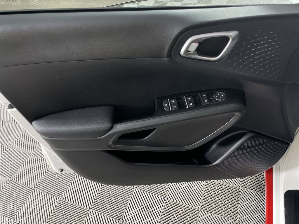 Used 2020 Kia Soul GT-Line w/ GT 2.0L Power Sunroof Package image 21