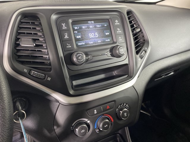 Used 2017 Jeep Cherokee Sport AWD/4WD image 24