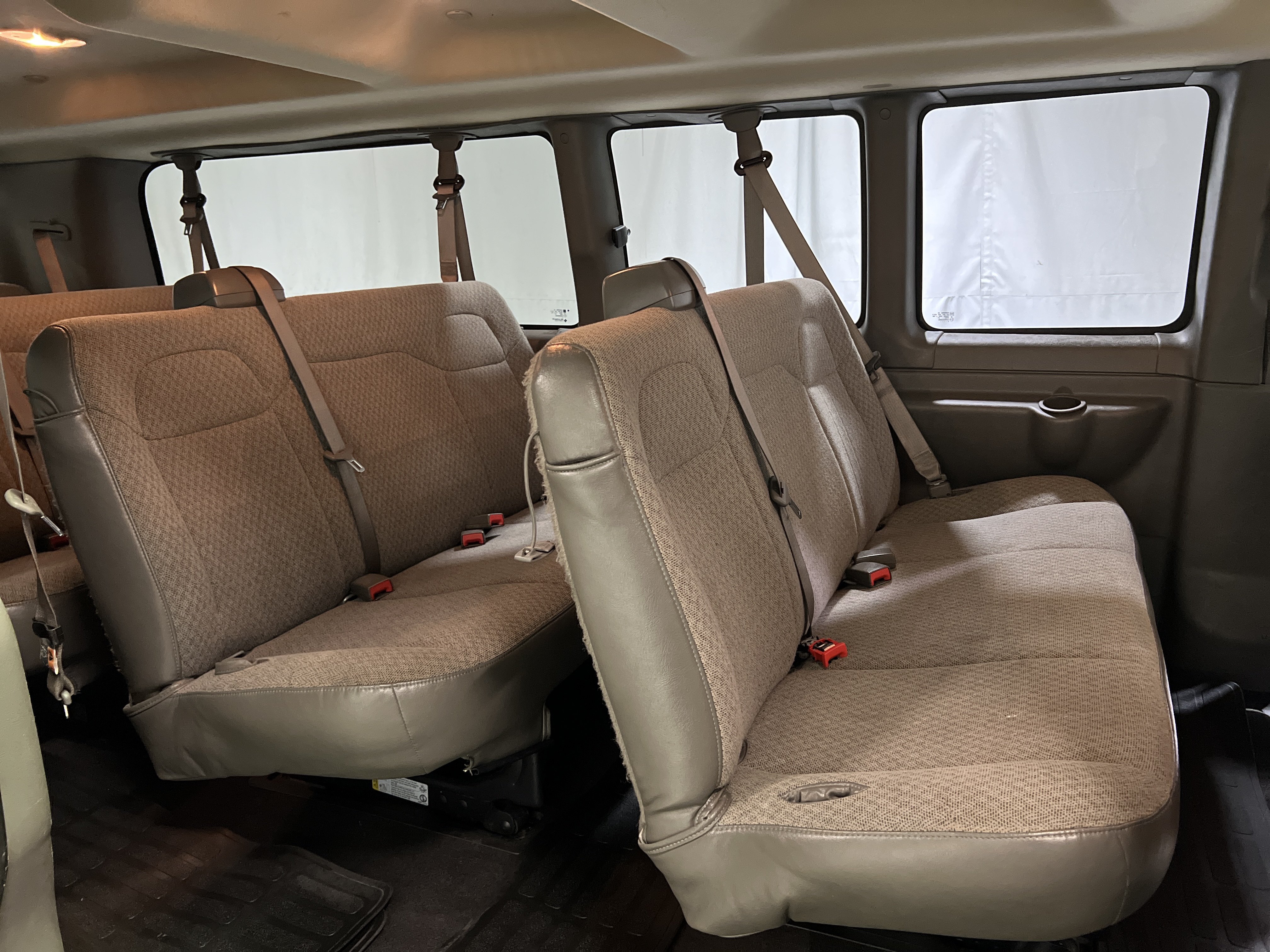 Certified 2025 Chevrolet Express 3500 LT w/ LT Preferred Equipment Group RWD image 16