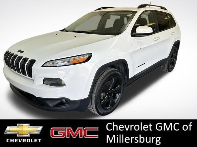 Used 2018 Jeep Cherokee Latitude w/ Altitude Package AWD/4WD image 4
