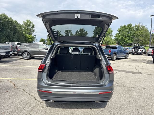 Used 2020 Volkswagen Tiguan SE w/ Panoramic Sunroof Package AWD/4WD image 26