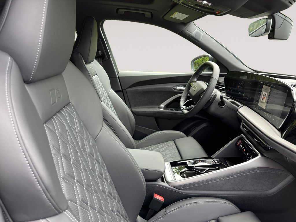 New 2026 Audi SQ5 Premium Plus AWD/4WD image 15