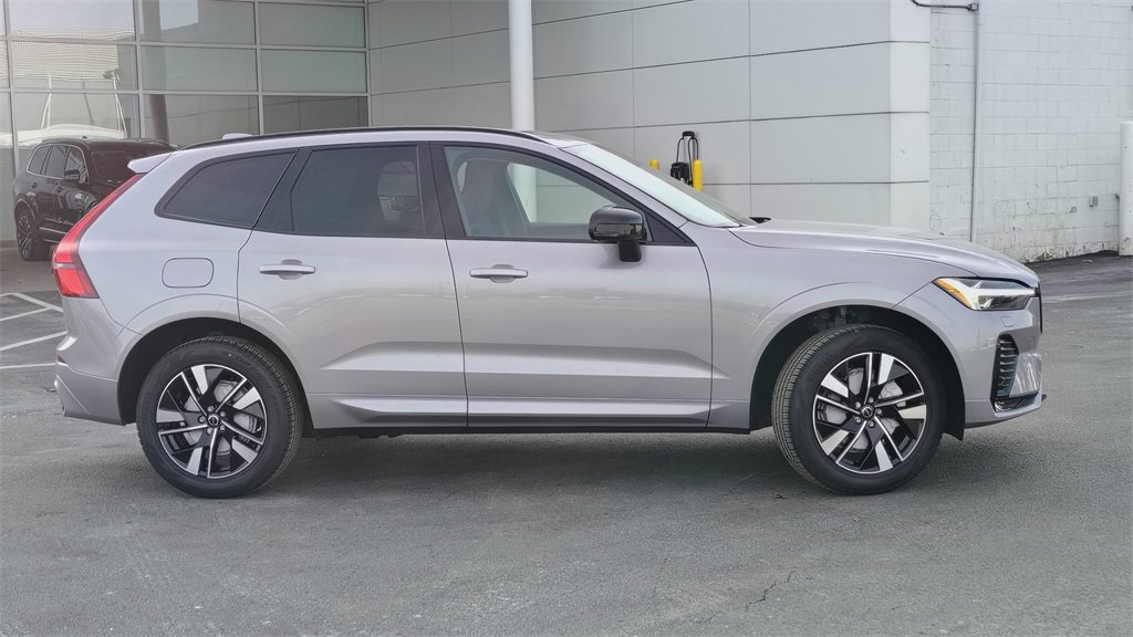 New 2026 Volvo XC60 B5 Core w/ Protection Package Premier image 2