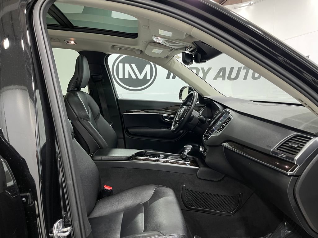 Used 2019 Volvo XC90 T5 Momentum w/ Protection Package Premier image 35