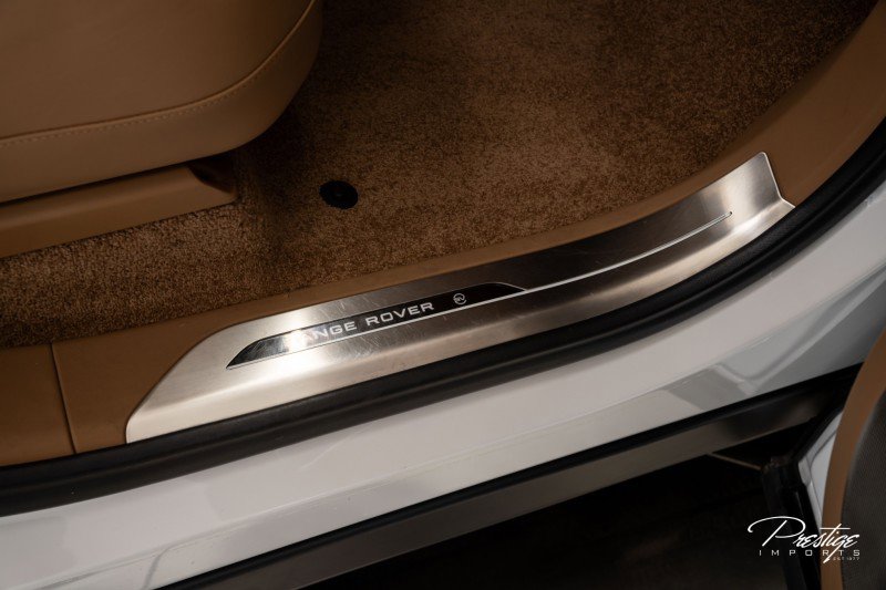 Used 2023 Land Rover Range Rover SV image 37