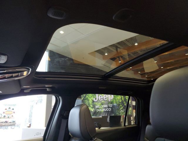 New 2026 Jeep Cherokee Laredo image 14