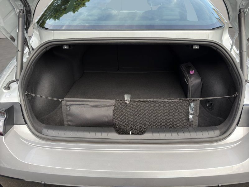 Used 2024 Hyundai Ioniq 6 SE AWD image 11