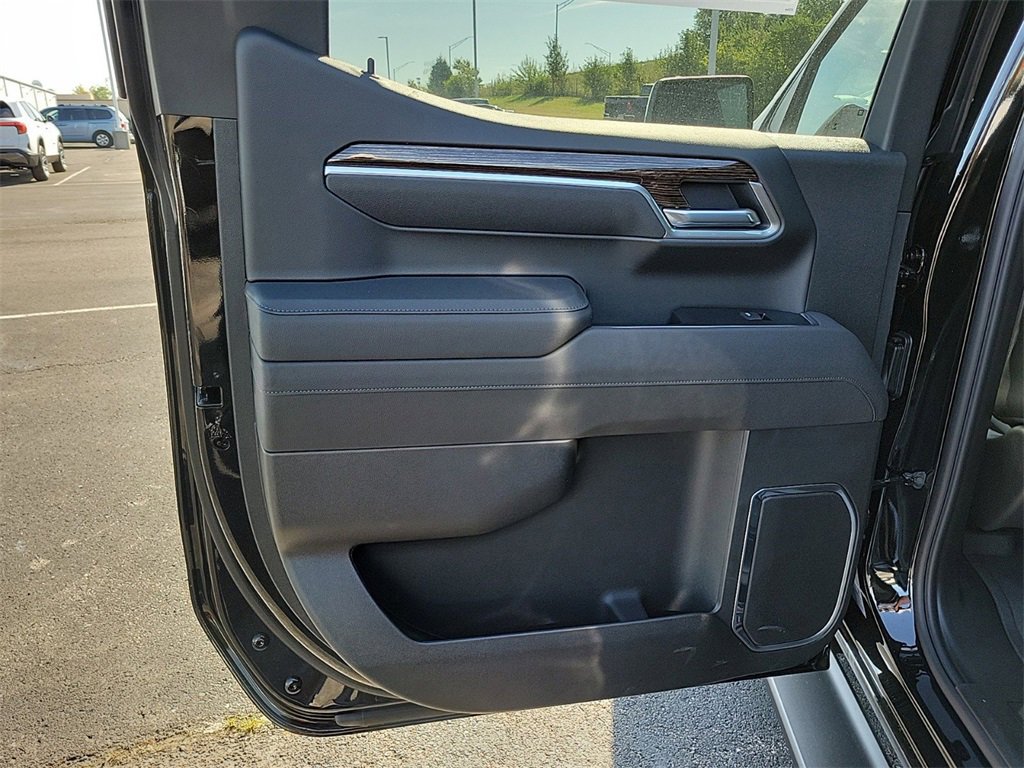 New 2026 GMC Sierra 1500 Elevation w/ Elevation Premium Package image 13