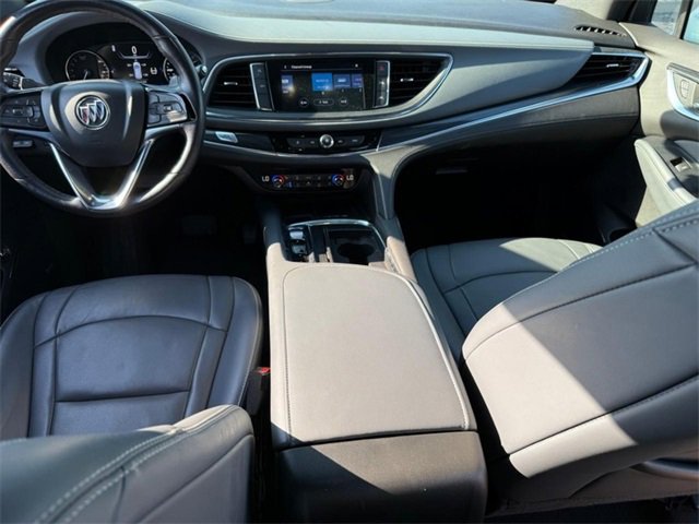 Used 2024 Buick Enclave Premium image 13