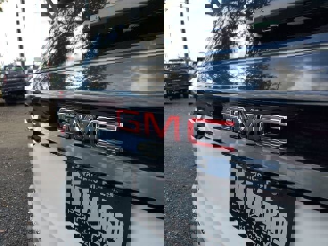 New 2026 GMC Acadia Elevation image 7