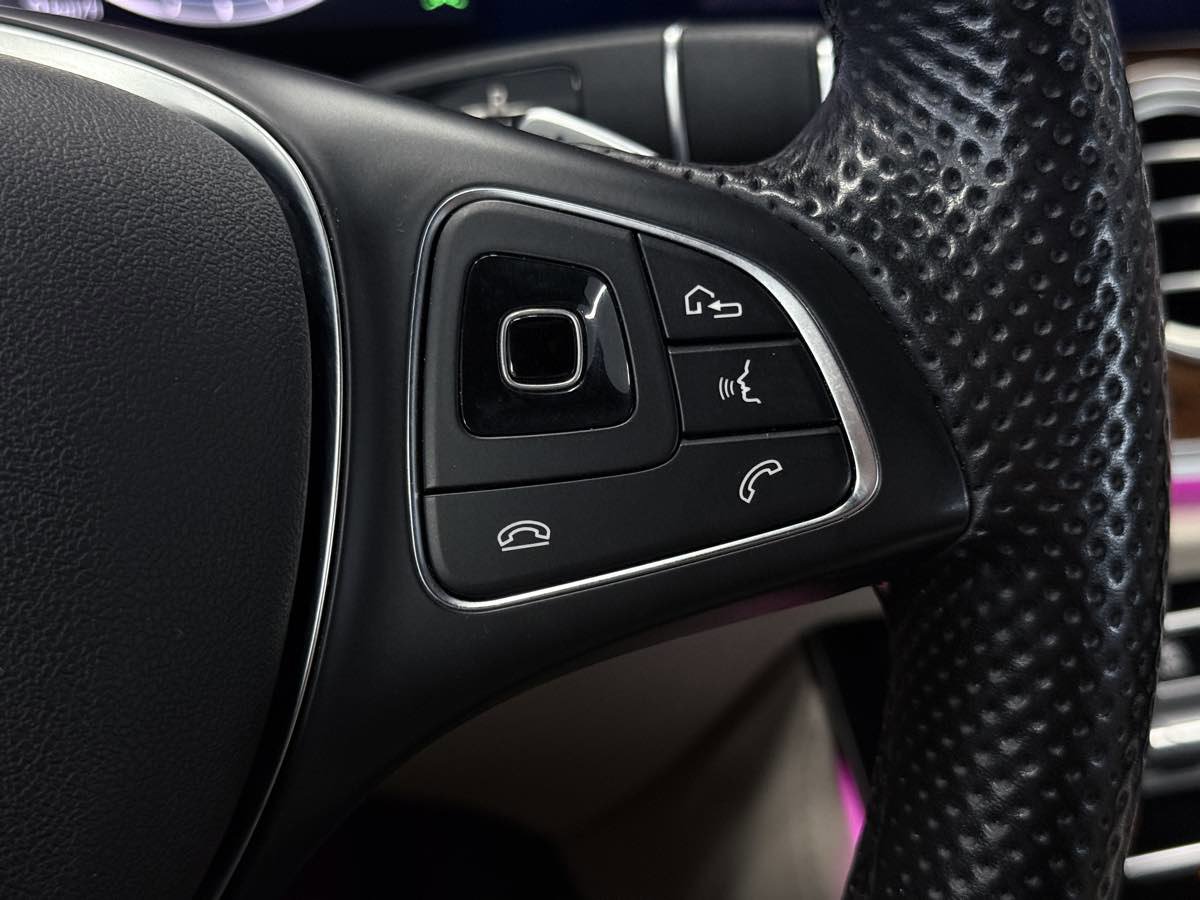 Used 2018 Mercedes-Benz E 400 4MATIC Wagon image 44