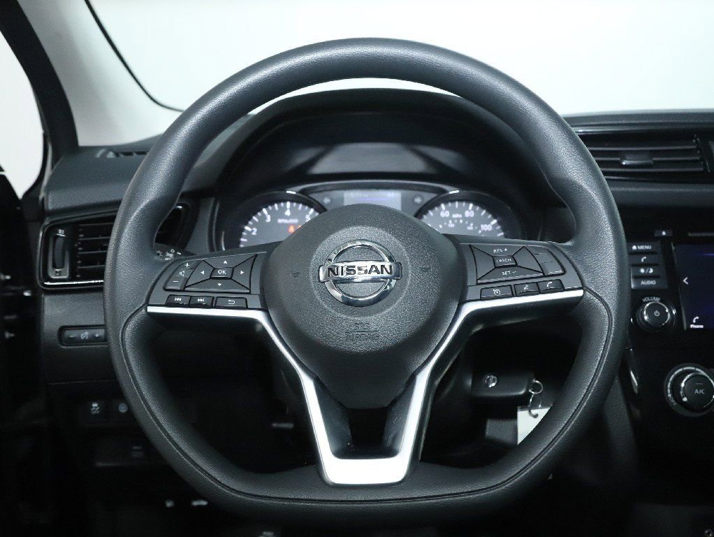 Certified 2022 Nissan Rogue Sport S image 21