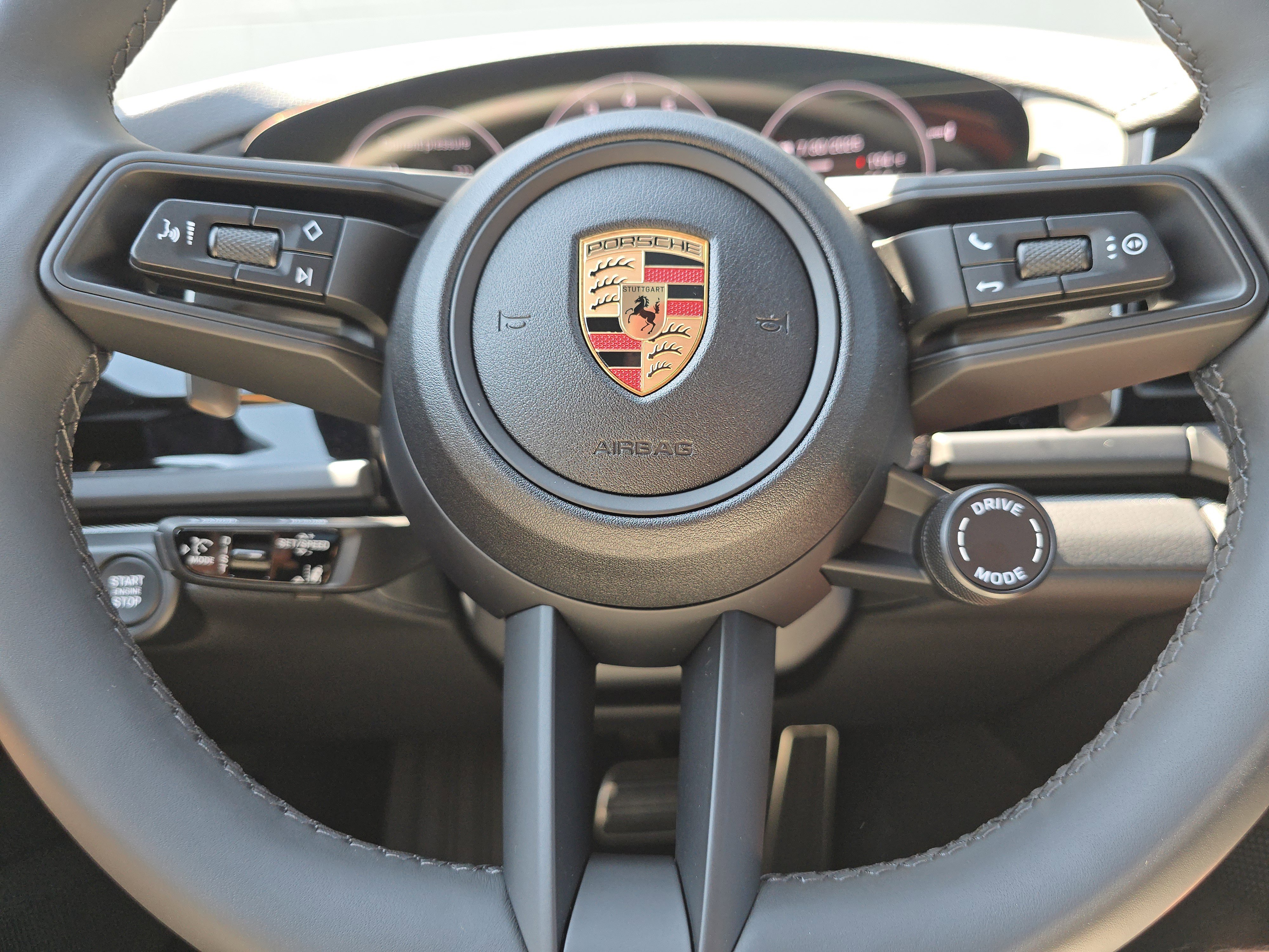 New 2025 Porsche Panamera 4 image 21