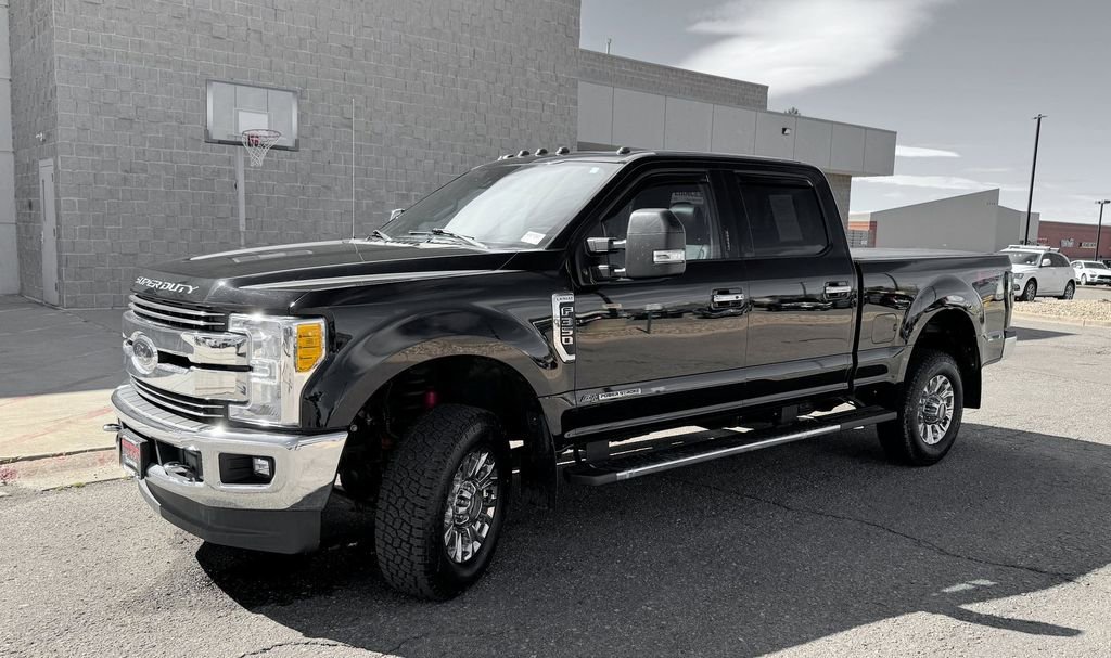 Used 2017 Ford F350 Lariat w/ Lariat Ultimate Package image 4