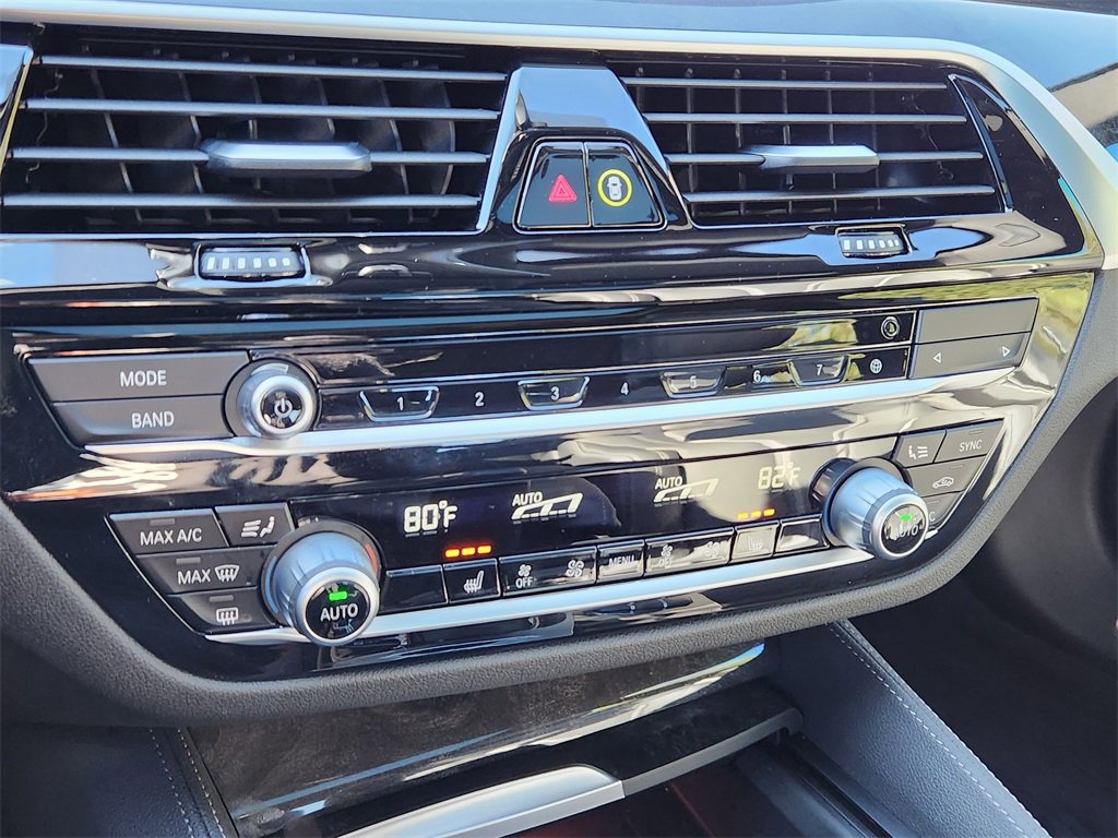 Used 2022 BMW 530i xDrive w/ M Sport Package image 26