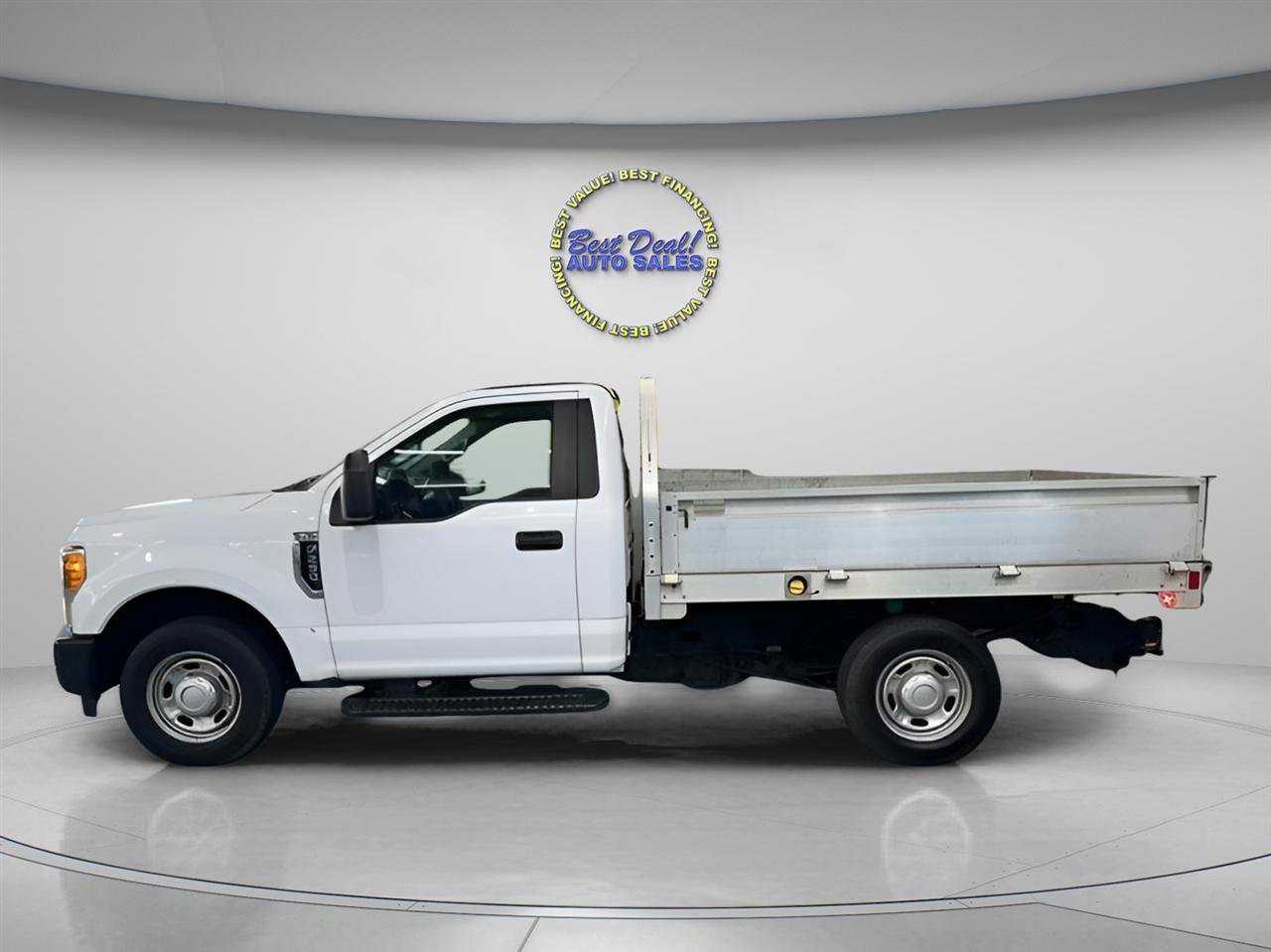 Used 2017 Ford F250 XL RWD image 2