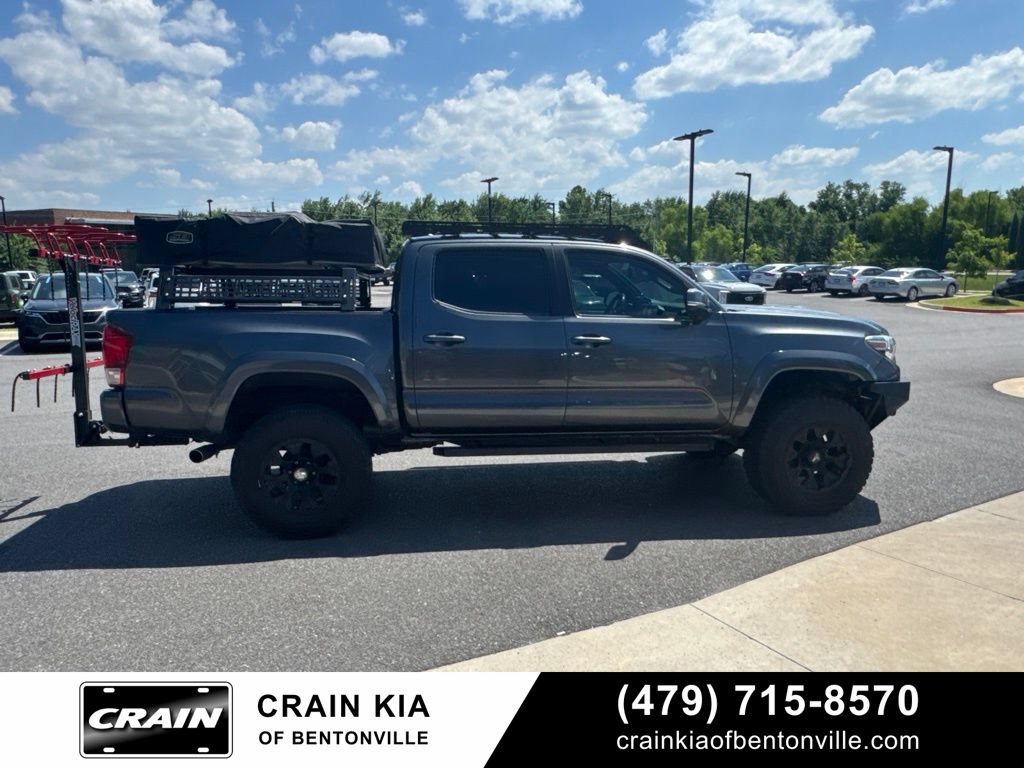 Used 2017 Toyota Tacoma TRD Sport w/ Tow Package (A/T) AWD/4WD image 13