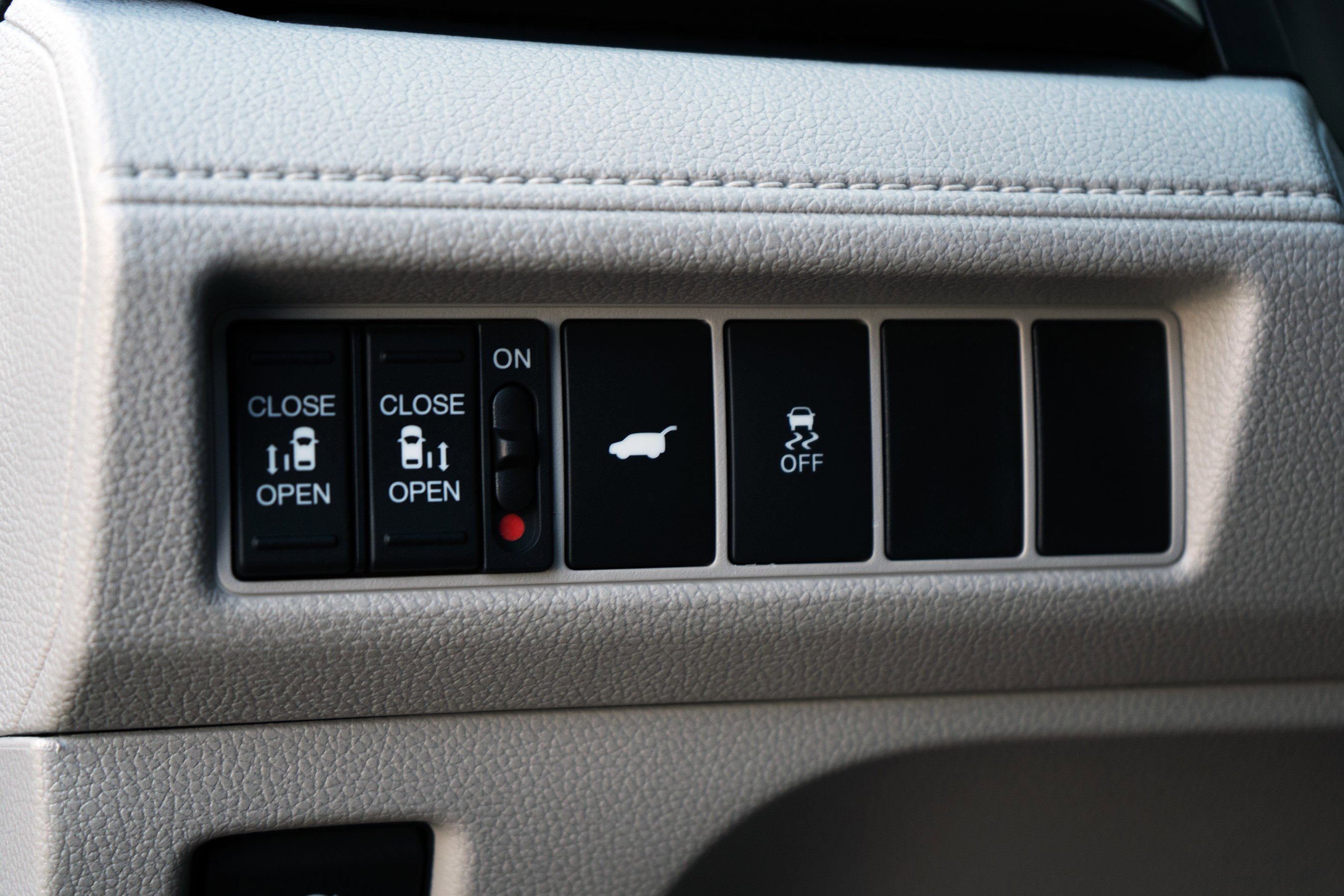 Certified 2026 Honda Odyssey EX-L image 40