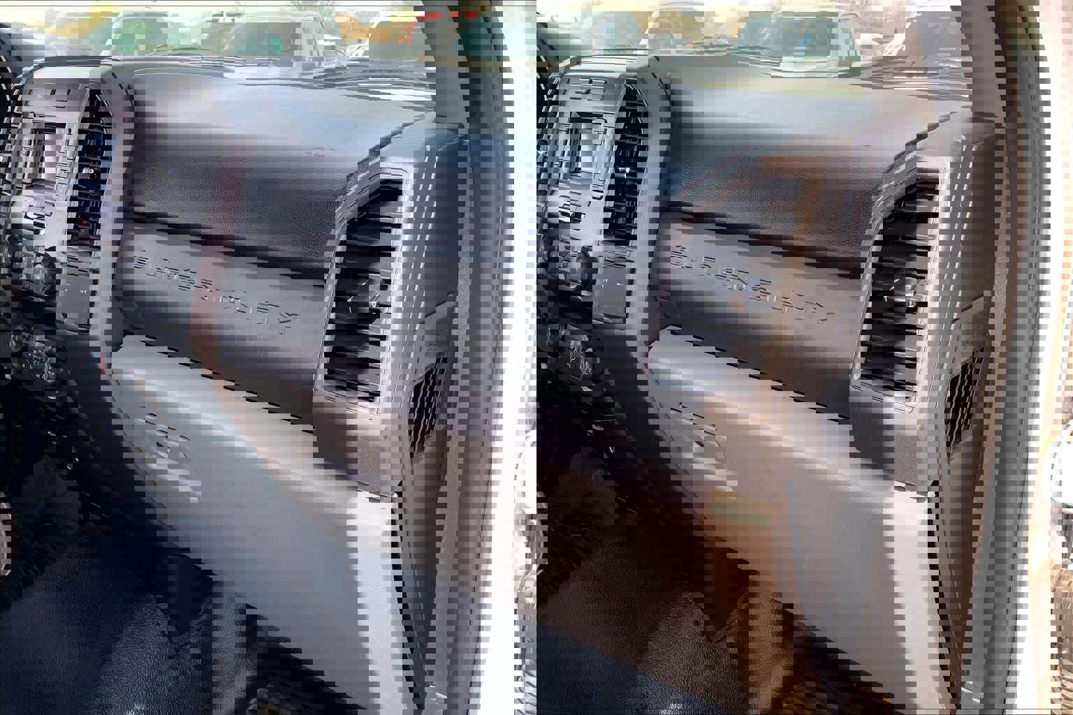 Used 2020 Ford F250 XL w/ Power Equipment Group image 19