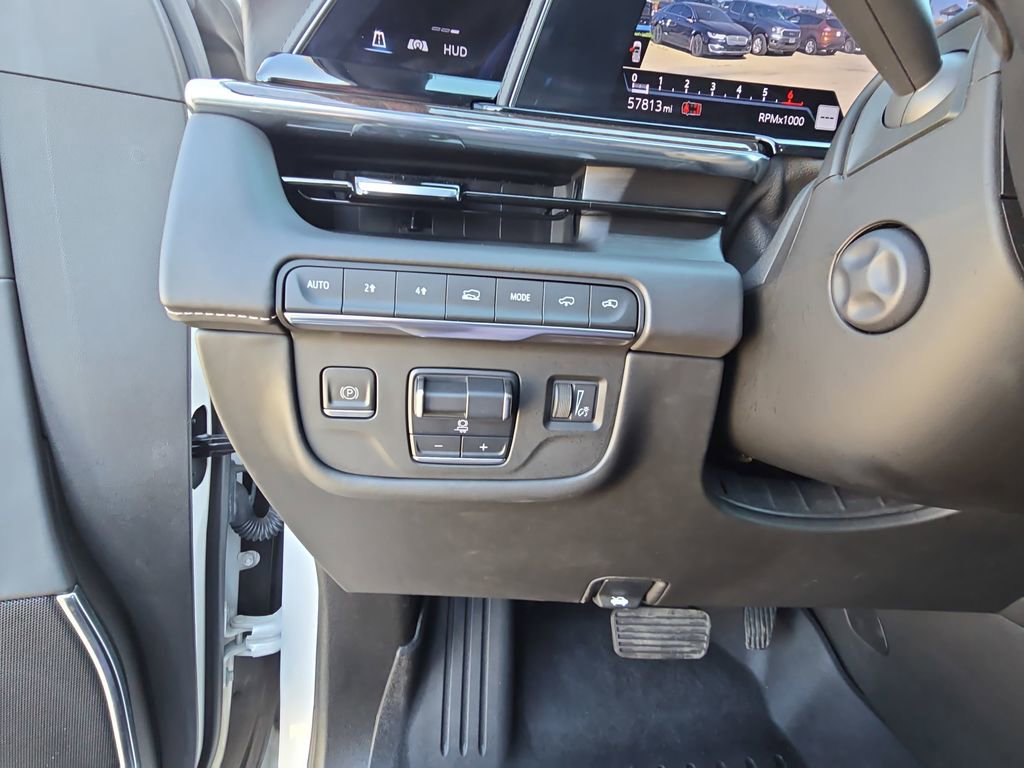 Used 2022 Cadillac Escalade Premium Luxury Platinum AWD/4WD image 27