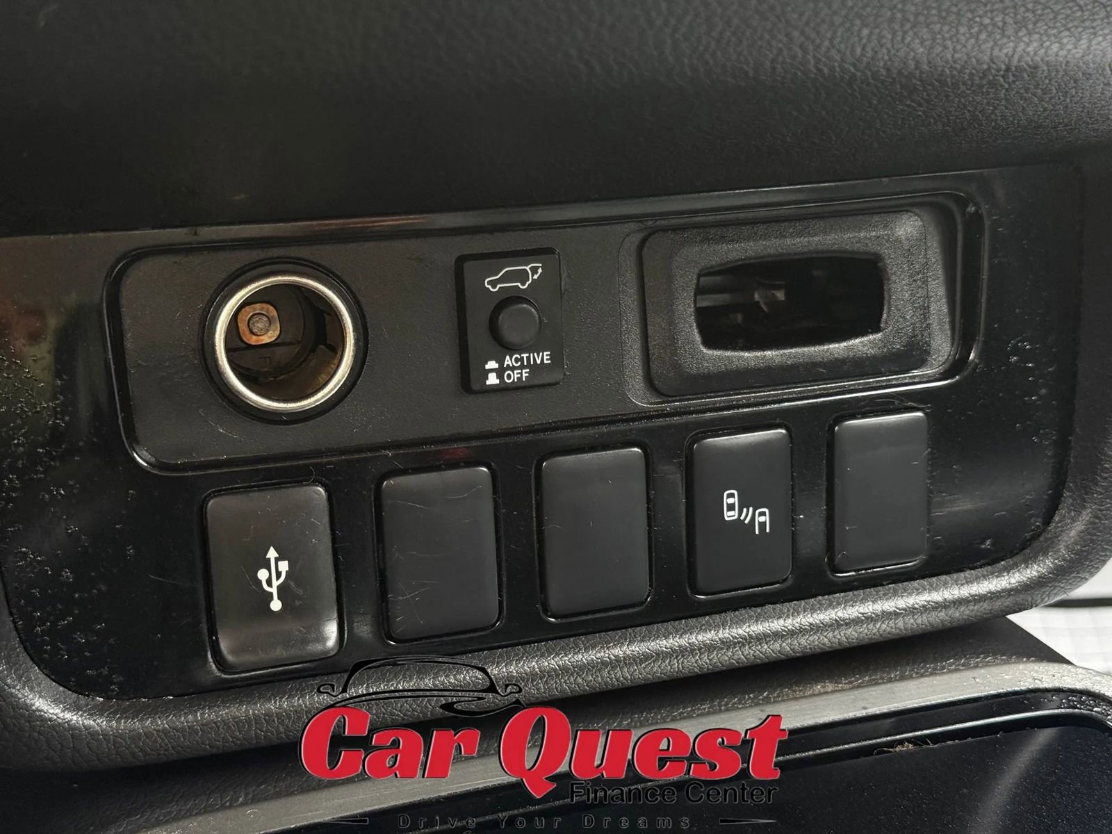 Used 2019 Mitsubishi Outlander SEL AWD/4WD image 25