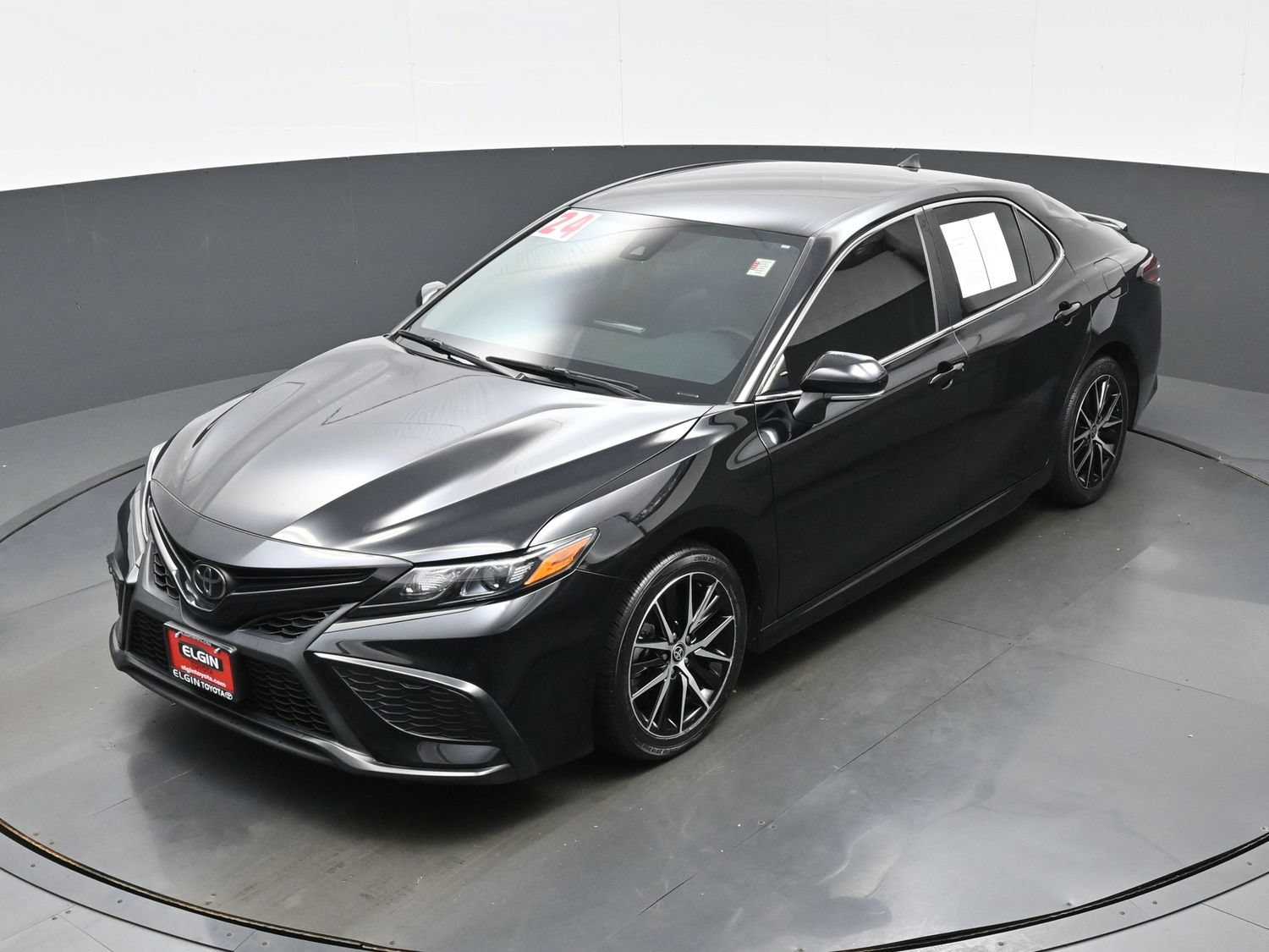 Used 2024 Toyota Camry SE FWD image 36