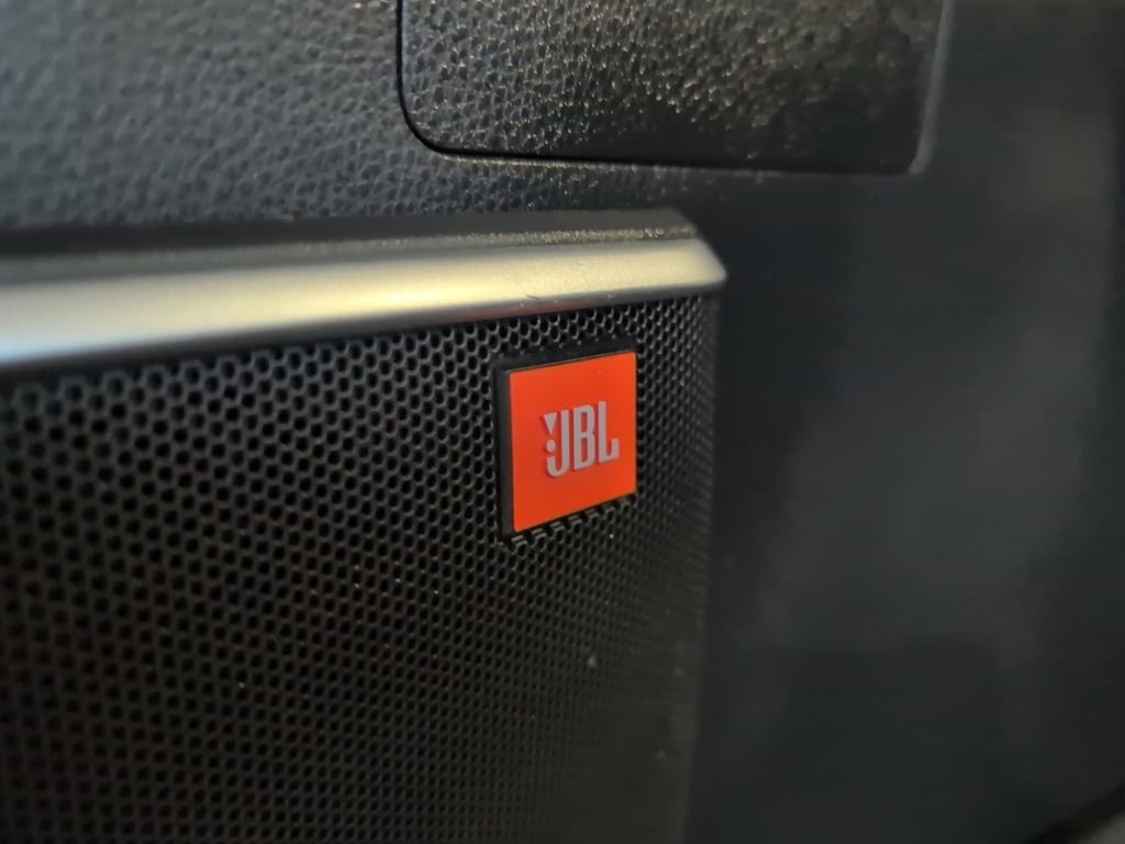 Certified 2023 Toyota Venza Limited image 12