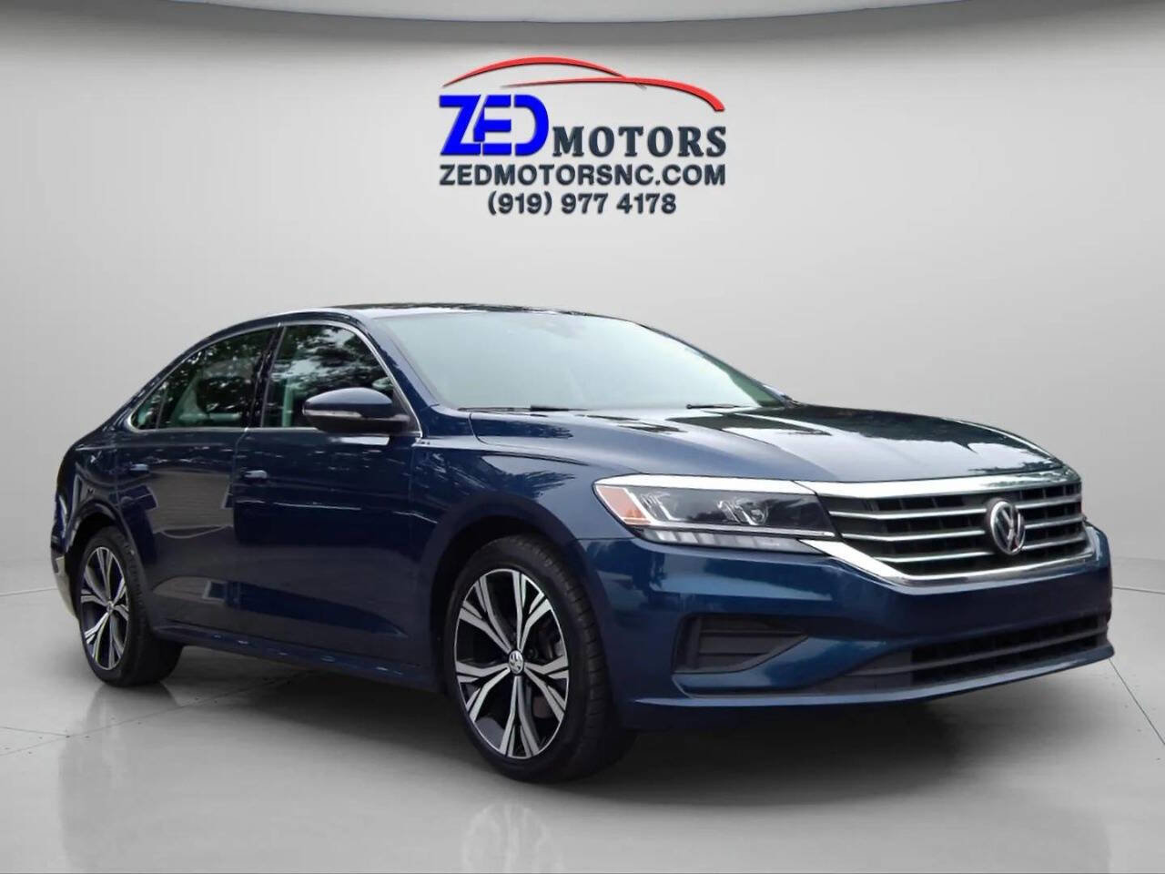Used 2022 Volkswagen Passat 2.0T SE image 3