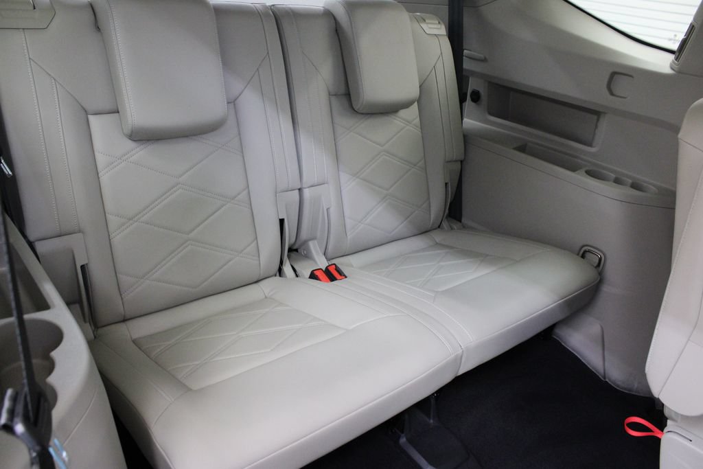 Certified 2024 Volkswagen Atlas SE w/ Panoramic Sunroof Package AWD/4WD image 20