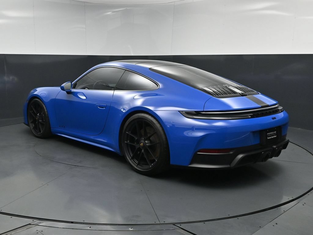 Used 2025 Porsche 911 Carrera GTS RWD image 3