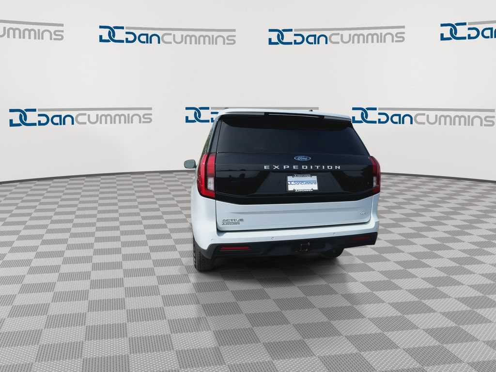 Used 2025 Ford Expedition Max Active AWD/4WD image 7