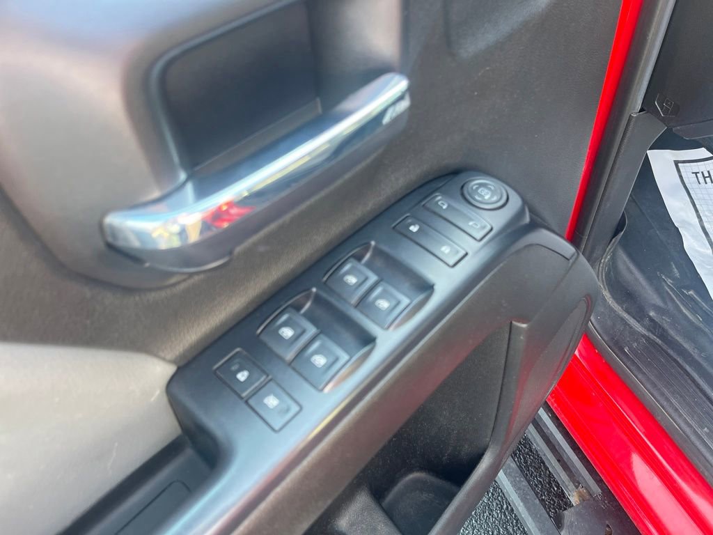 Used 2018 Chevrolet Silverado 1500 Custom w/ Custom Value Package image 9