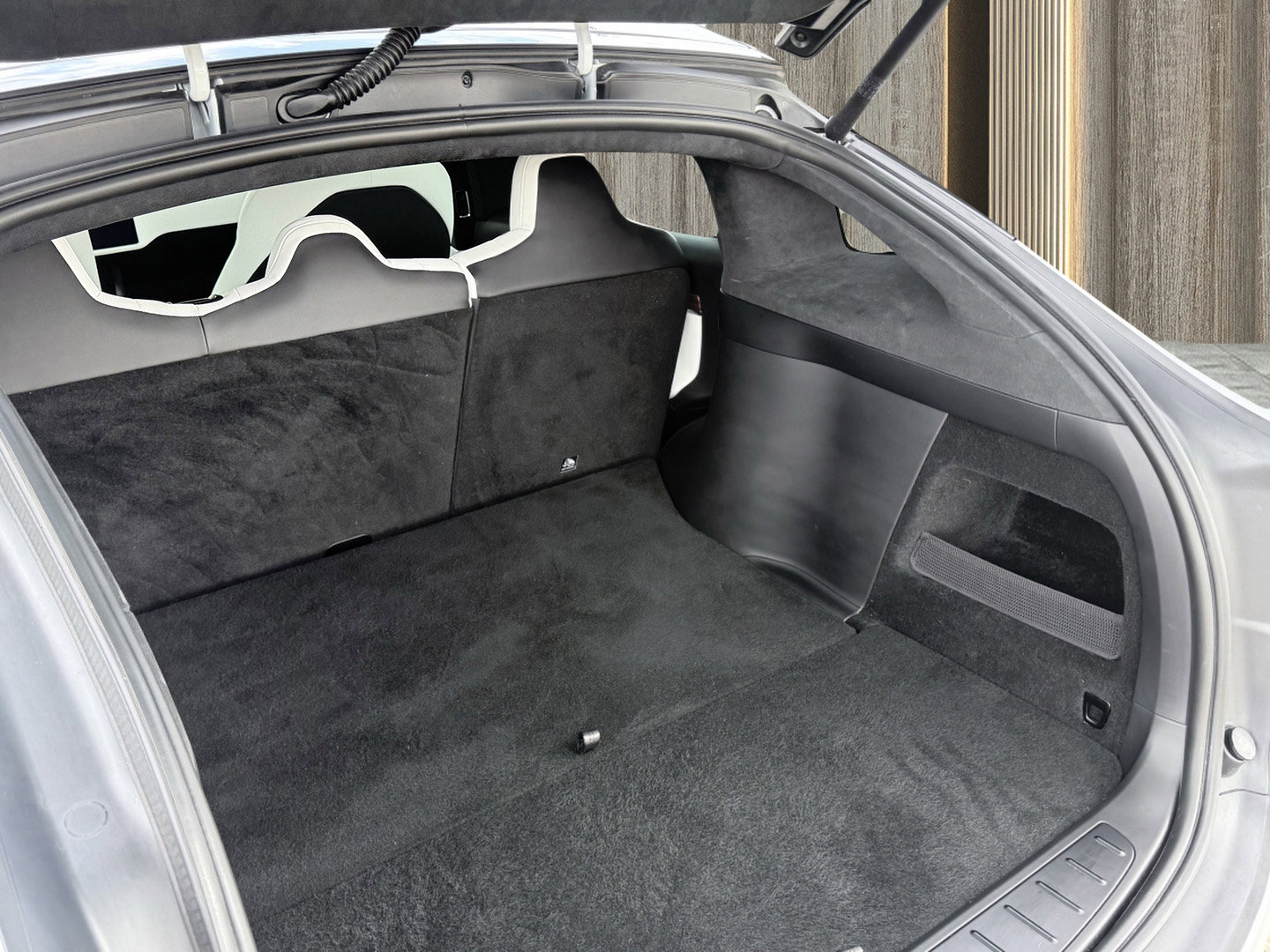 Used 2025 Tesla Model X Long Range image 9