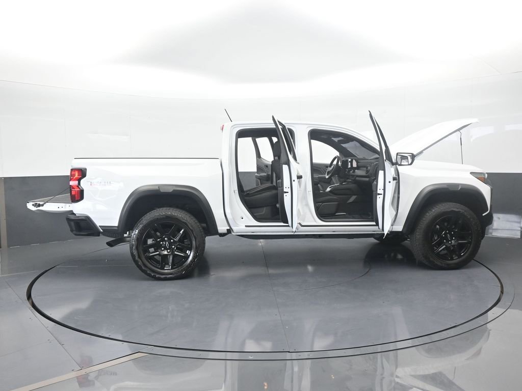 Used 2024 Chevrolet Colorado Trail Boss image 70