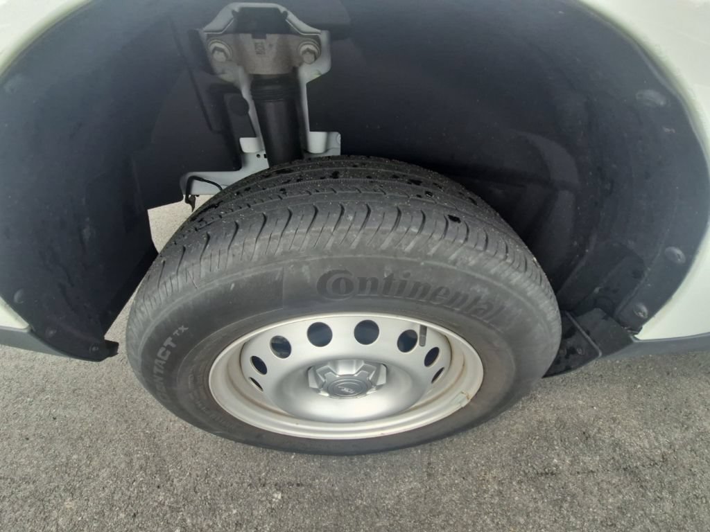 Used 2022 Ford Maverick XL FWD image 10