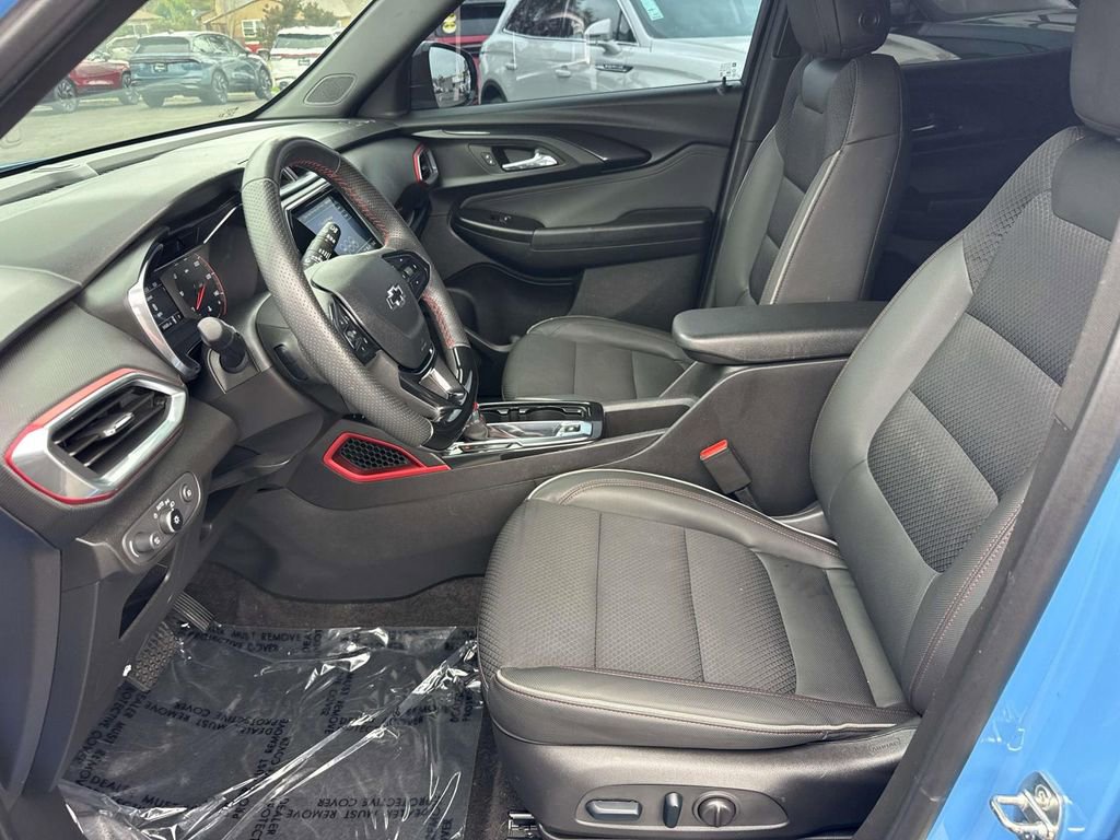 Used 2023 Chevrolet TrailBlazer RS w/ Convenience Package FWD image 22