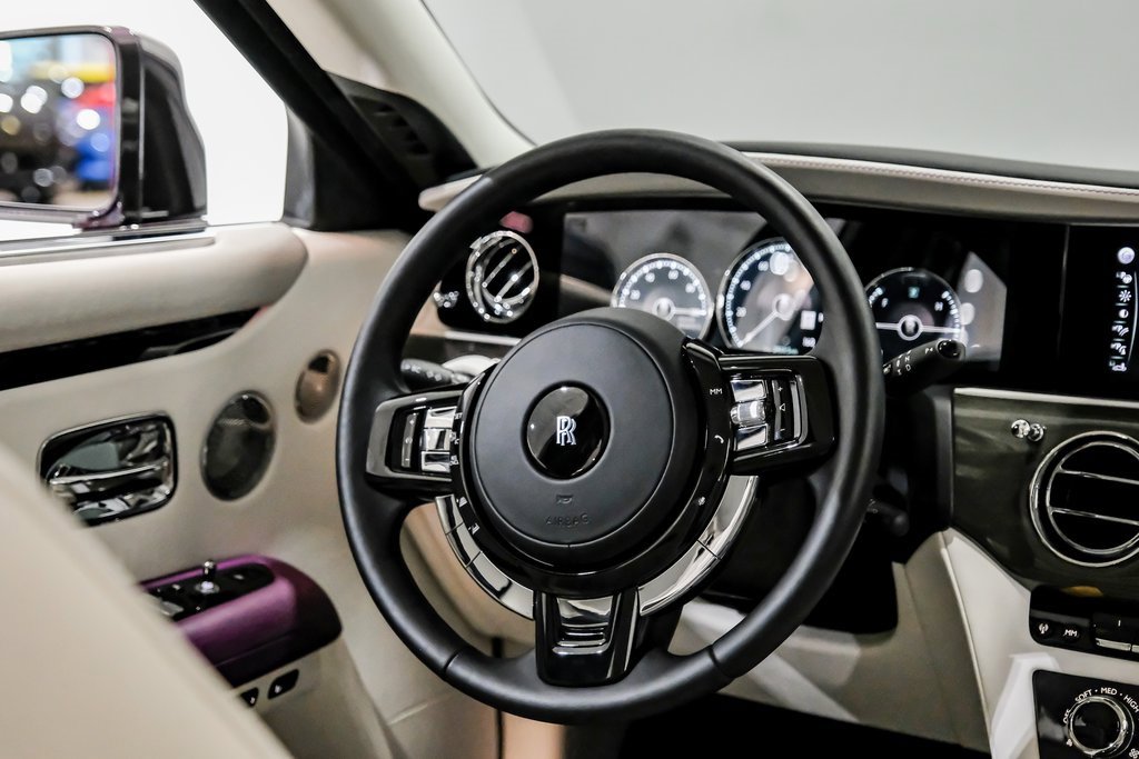 Used 2024 Rolls-Royce Ghost image 10