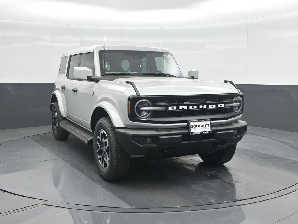 New 2026 Ford Bronco Outer Banks AWD/4WD image 8