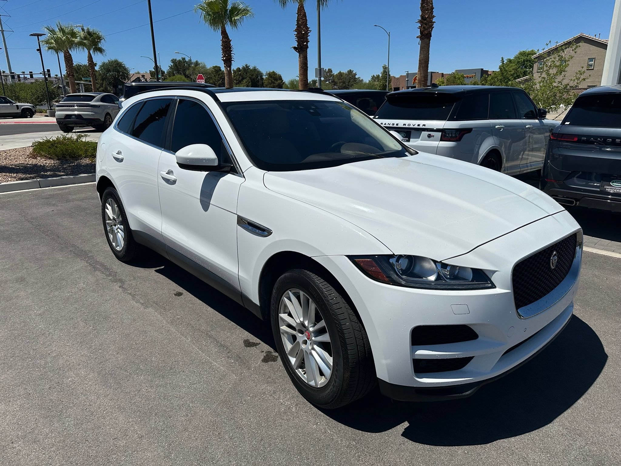 Used 2019 Jaguar F-PACE Prestige AWD/4WD image 11