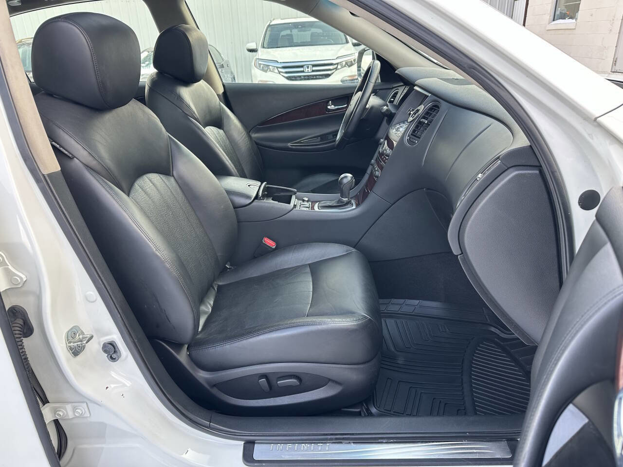 Used 2017 INFINITI QX50 Journey w/ Premium Package AWD/4WD image 39