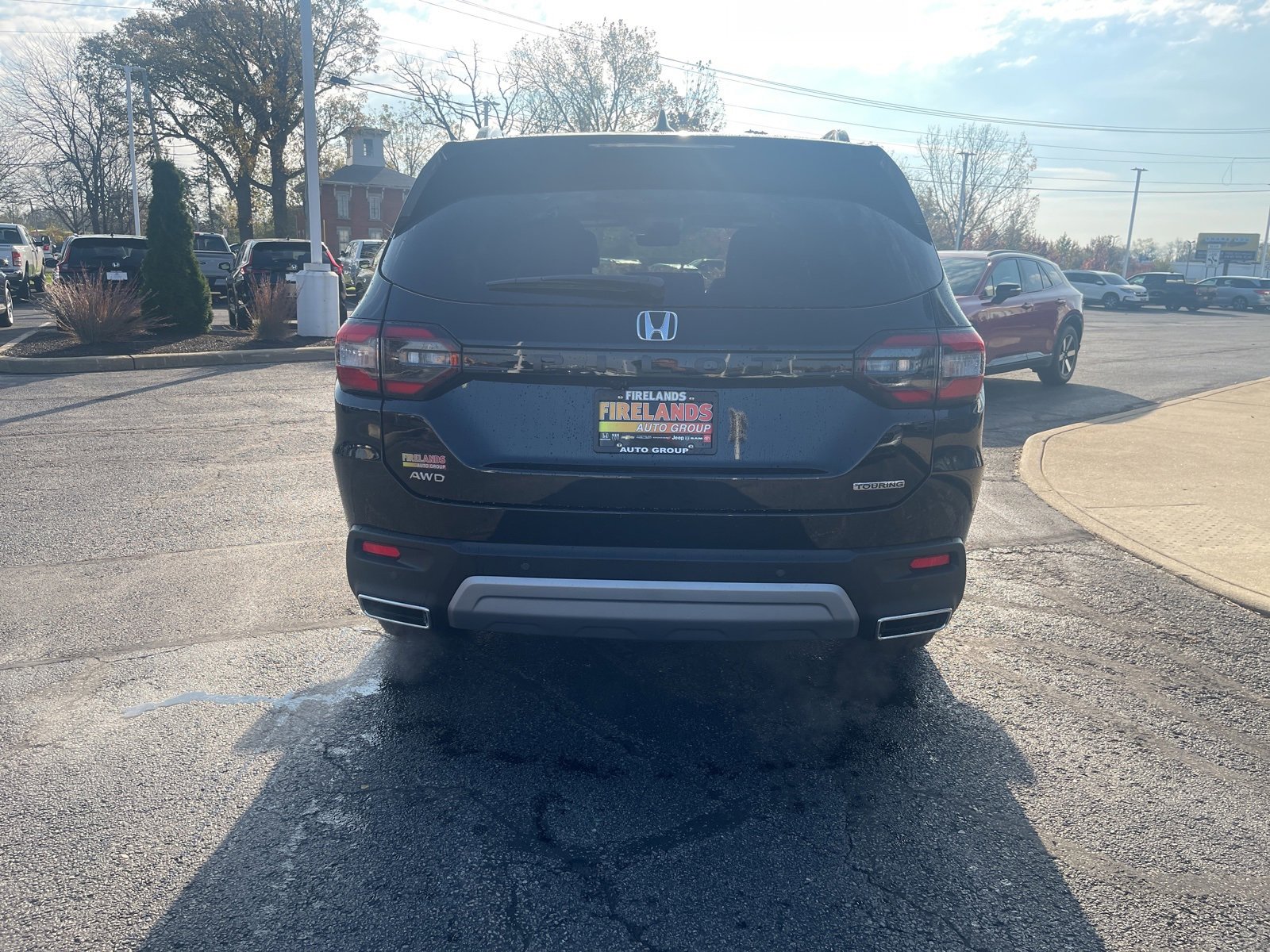 New 2025 Honda Pilot Touring image 7