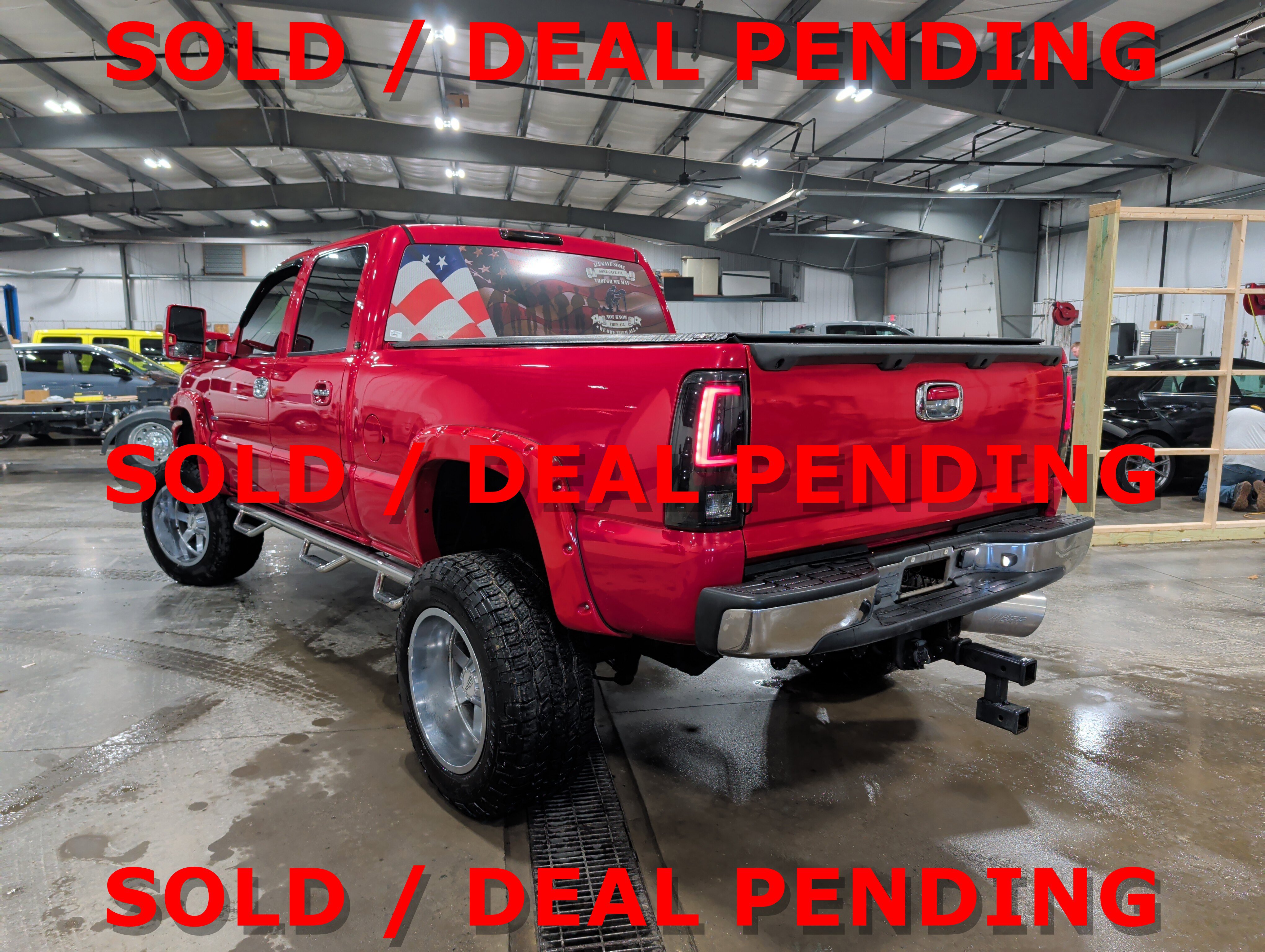 Used 2006 Chevrolet Silverado 2500 LT w/ Heavy-Duty Power Package image 4