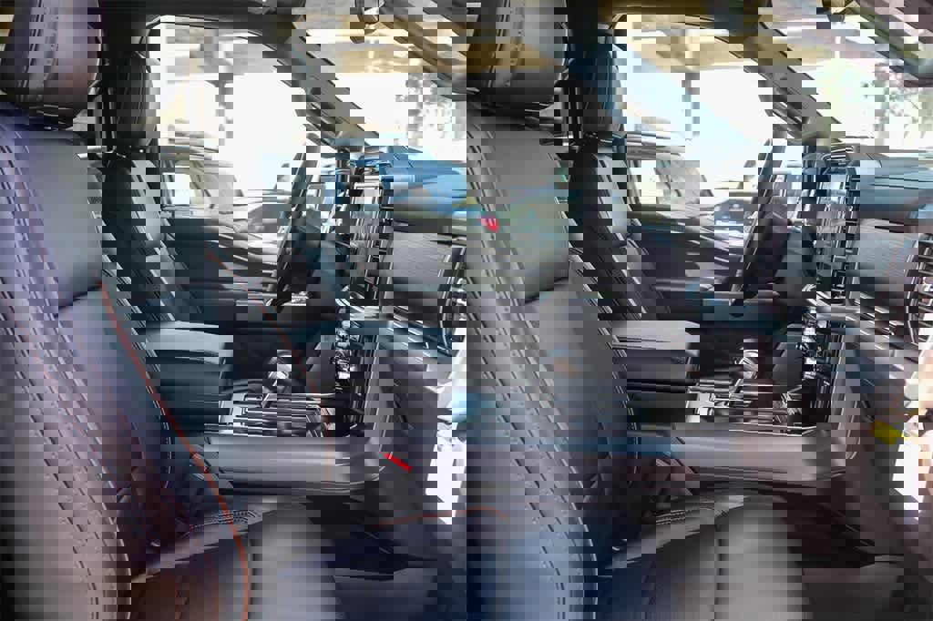 New 2025 Ford F150 Lariat w/ Equipment Group 501A Mid image 16