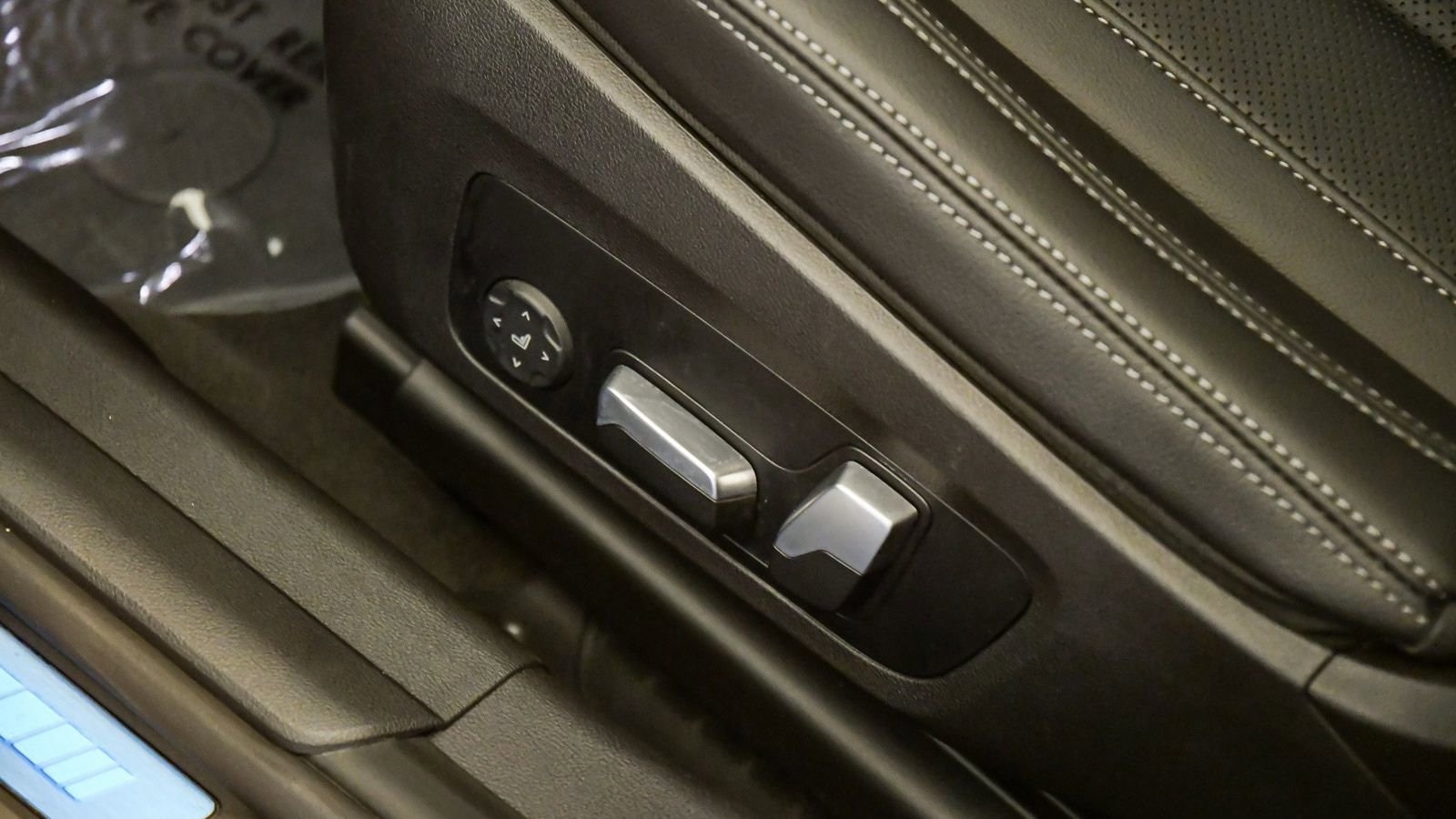 Certified 2023 BMW 330e 330e iPerformance w/ M Sport Package image 24