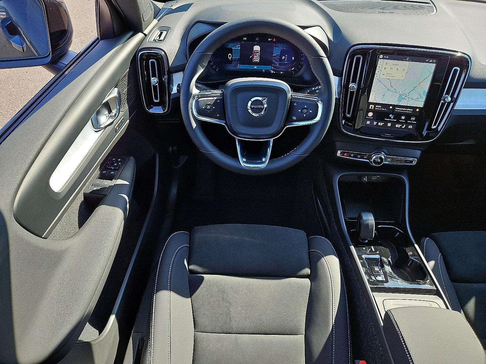 New 2026 Volvo XC40 B5 Ultra w/ Protection Package Premier AWD/4WD image 9