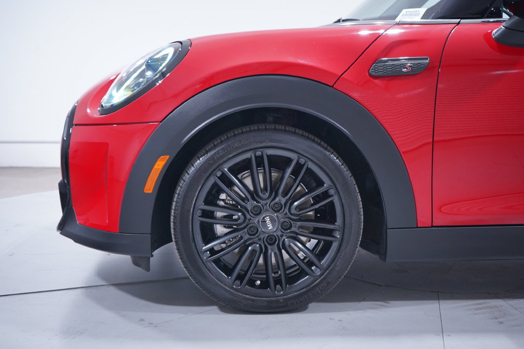 Used 2024 MINI Cooper S FWD image 2