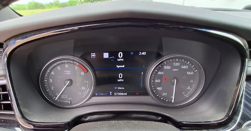 Used 2024 Cadillac XT6 Premium Luxury w/ Technology Package AWD/4WD image 12