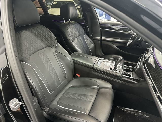 Used 2022 BMW 750i xDrive w/ Executive Package AWD/4WD image 26