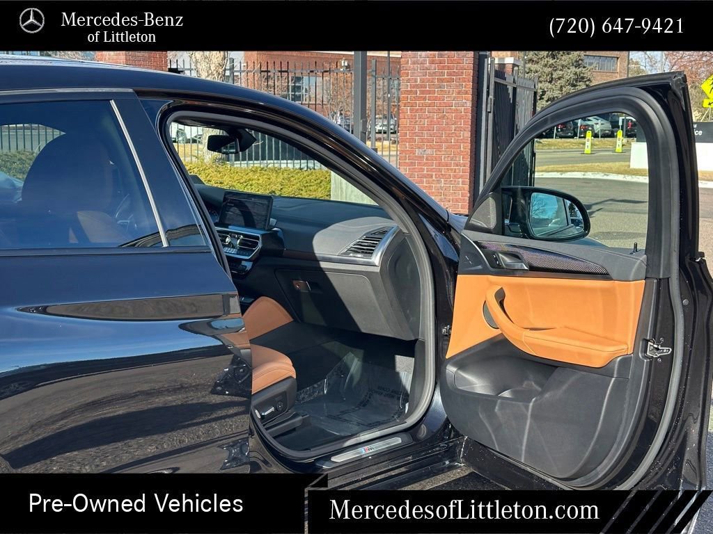 Used 2024 BMW X4 M40i w/ Premium Package image 30