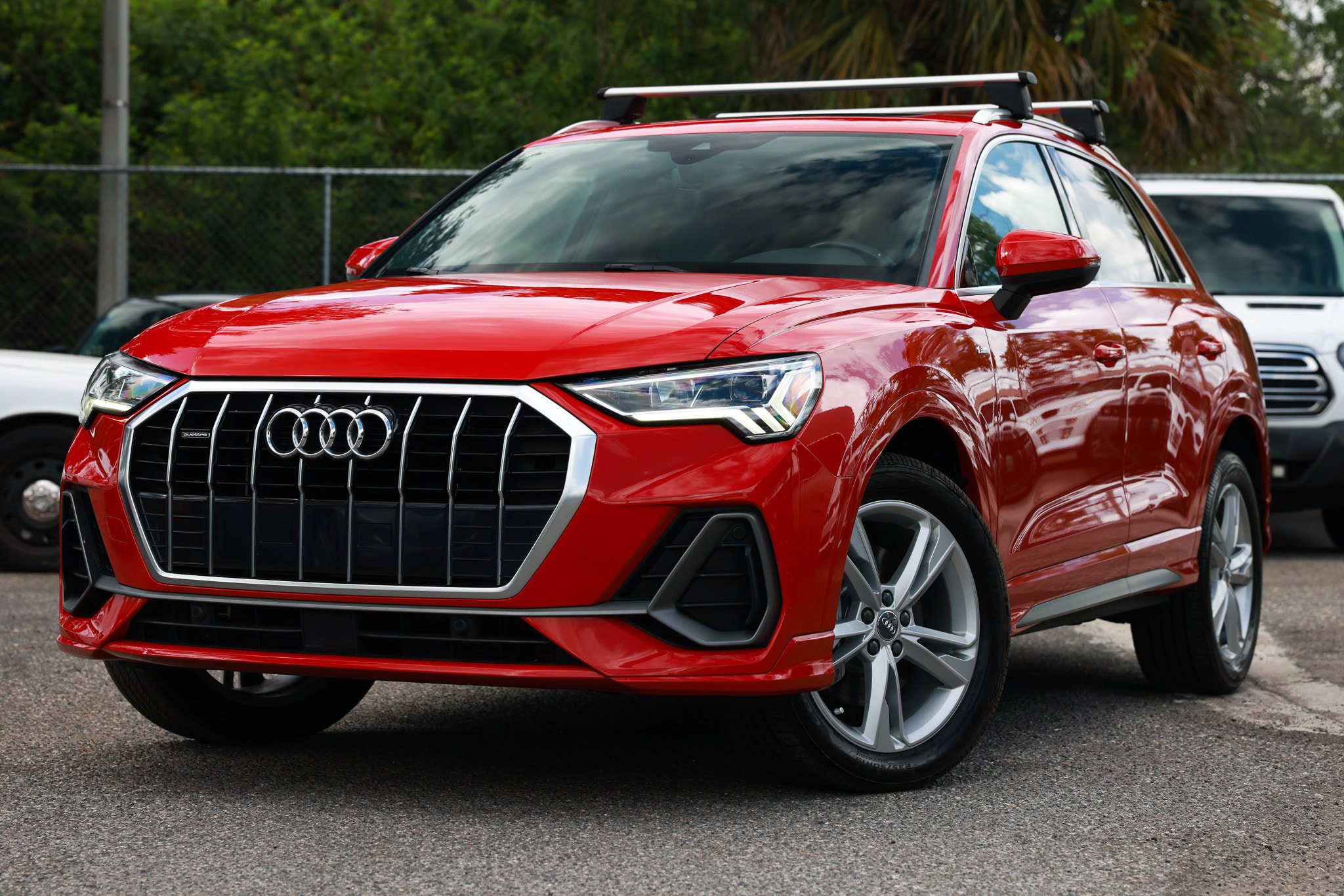 Used 2020 Audi Q3 2.0T Premium Plus w/ Premium Plus Package AWD/4WD image 1